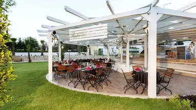 Karmir Resort & Spa