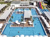 Karmir Resort & Spa