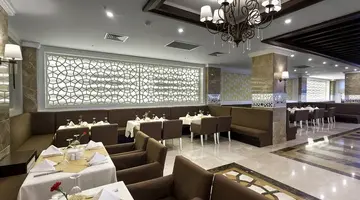 Karmir Resort & Spa