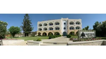 KARTEROS HOTEL