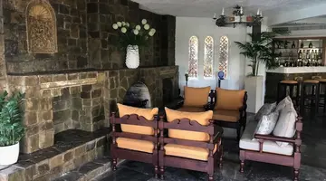 Karteros Hotel