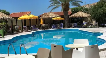 KARTEROS HOTEL