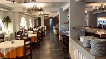 KARTEROS HOTEL