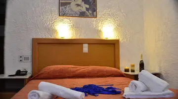 KARTEROS HOTEL