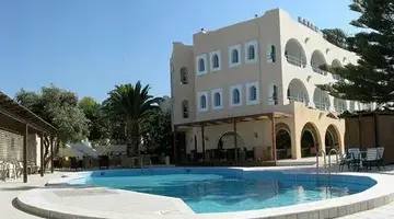Karteros Hotel