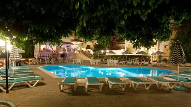 KASSANDRA FAMILY APARTHOTEL