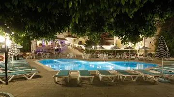 KASSANDRA FAMILY APARTHOTEL