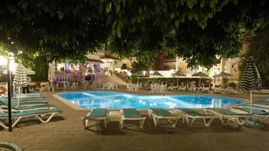 KASSANDRA FAMILY APARTHOTEL