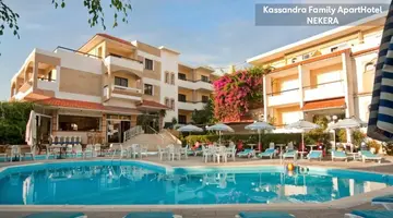 Kassandra Family ApartHotel