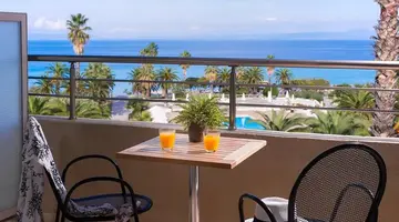 Kassandra Palace Seaside Resort