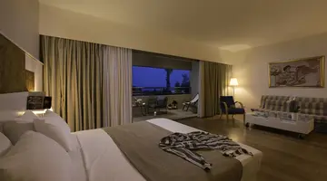 KASSANDRA PALACE