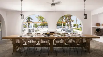 KASSANDRA PALACE