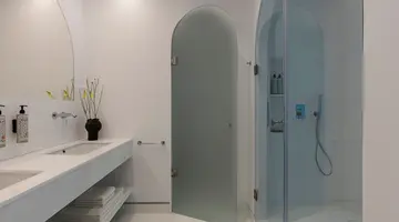 KASSANDRA PALACE