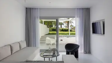 KASSANDRA PALACE