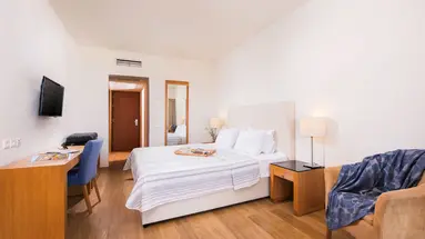KASSANDRA PALACE