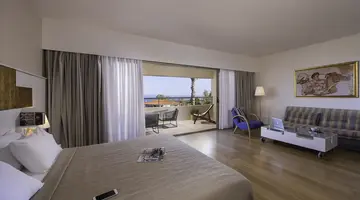 KASSANDRA PALACE
