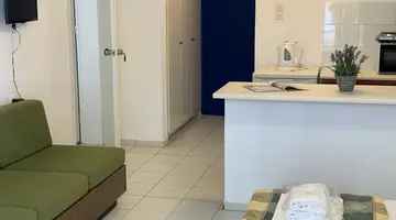 KASSAVETIS CENTER - HOTEL STUDIOS & APARTMENTS