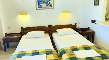 KASSAVETIS CENTER - HOTEL STUDIOS & APARTMENTS