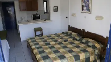 KASSAVETIS CENTER - HOTEL STUDIOS & APARTMENTS