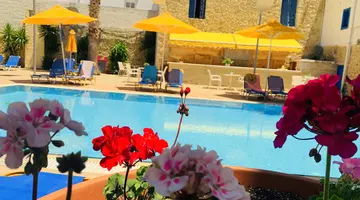 KASSAVETIS CENTER - HOTEL STUDIOS & APARTMENTS