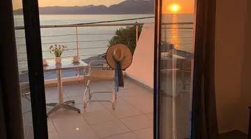 KASSAVETIS CENTER - HOTEL STUDIOS & APARTMENTS