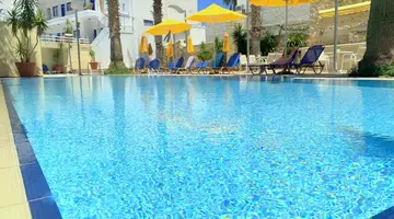 KASSAVETIS CENTER-HOTEL STUDIOS & APTS