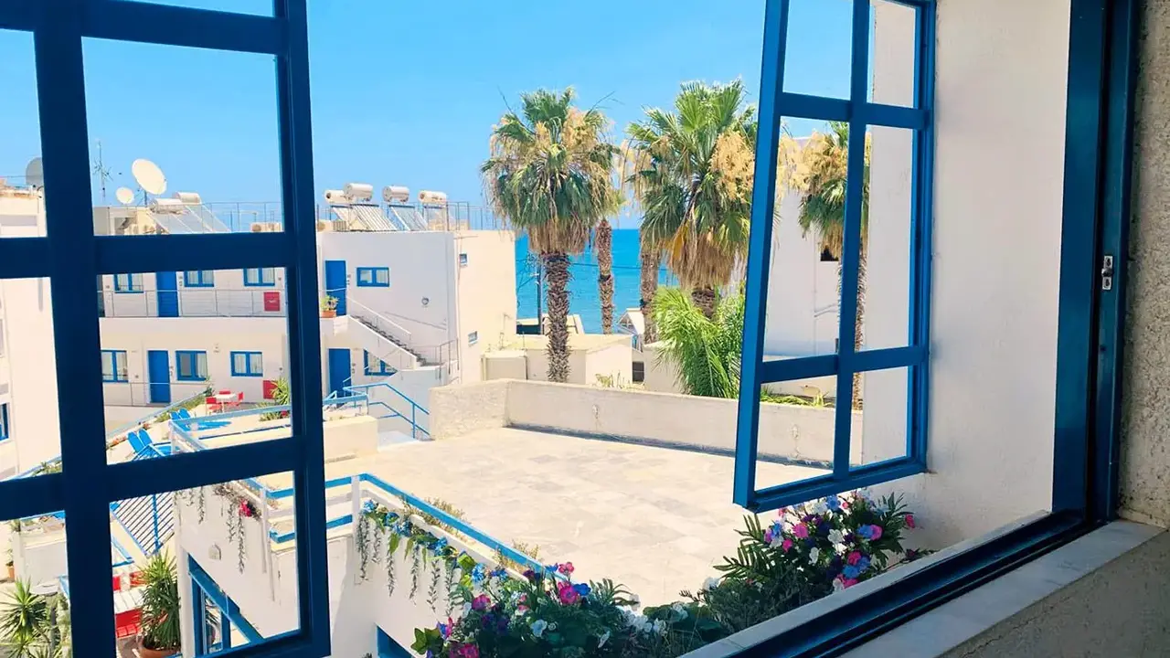 KASSAVETIS CENTER-HOTEL STUDIOS & APTS