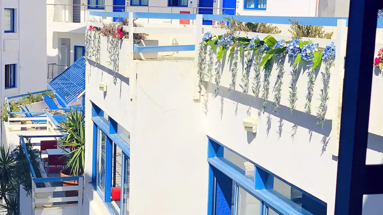 KASSAVETIS CENTER-HOTEL STUDIOS & APTS