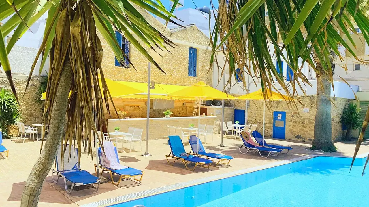 KASSAVETIS CENTER-HOTEL STUDIOS & APTS