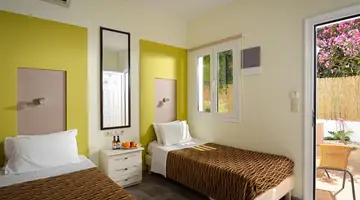 Kastro Beach Apartments