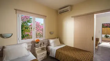 Kastro Beach Apartments