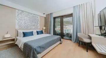 Katamare Hotel