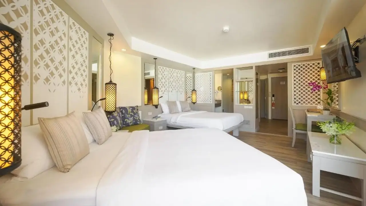 Katathani Phuket Beach Resort
