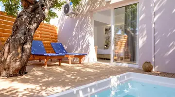Katrin Hotel and Bungalows