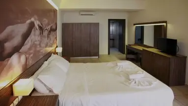 Katrin Suites