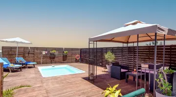 Katrin Suites