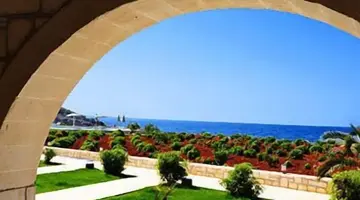 Kavos Hotel