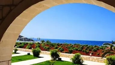 Kavos Hotel