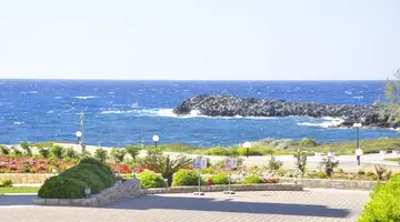 Kavos Hotel