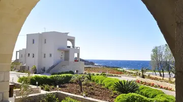 Kavos Hotel