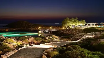 Kavos Hotel