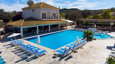 Kavos Plaza