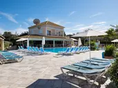 Kavos Plaza