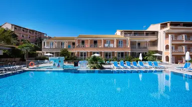 Kavos Plaza