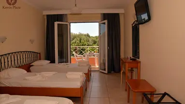 Kavos Plaza