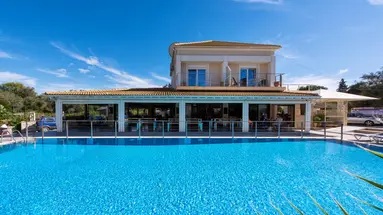 Kavos Plaza