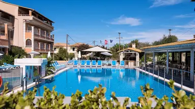 Kavos Plaza