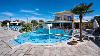 Kavos Plaza