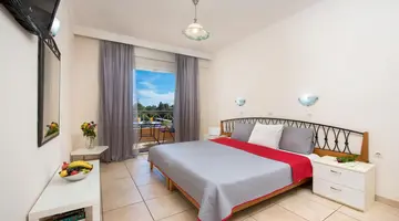 Kavos Plaza