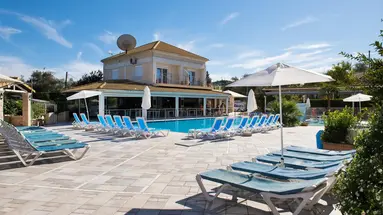 Kavos Plaza